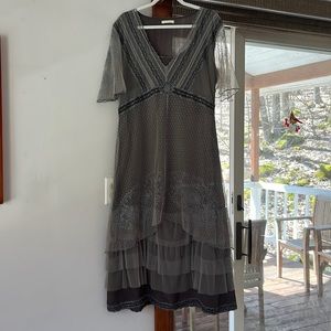 Selling one Nataya dress size large and accessories; for ‘20’s themed event